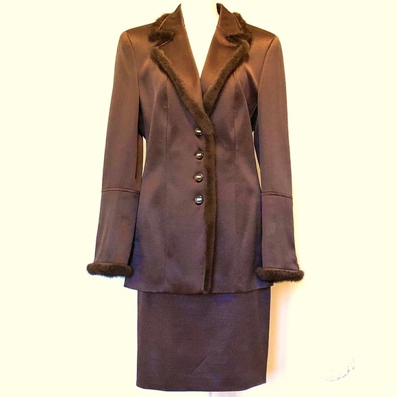 Escada Mink Trim Chocolate Brown Skirt Suit 8 - Picture 10 of 10